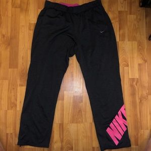NIKE SWEATPANTS